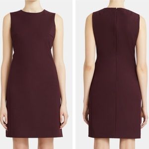 Theory • Sleeveless Fitted Shift Dress in Good Wool in Bordeaux